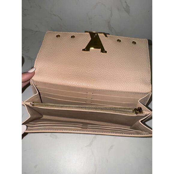 Louis Vuitton Wallet in Light Pink - Excellent Condition - Picture 6 of 8